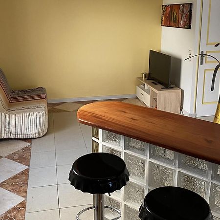 Appartement T2 - Vue Campagne Le Robert Luaran gambar